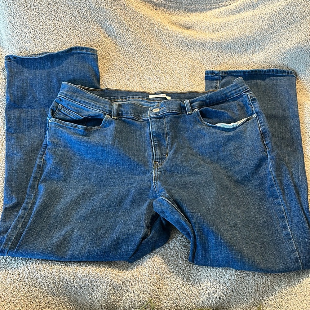 Levi Boot cut Jeans